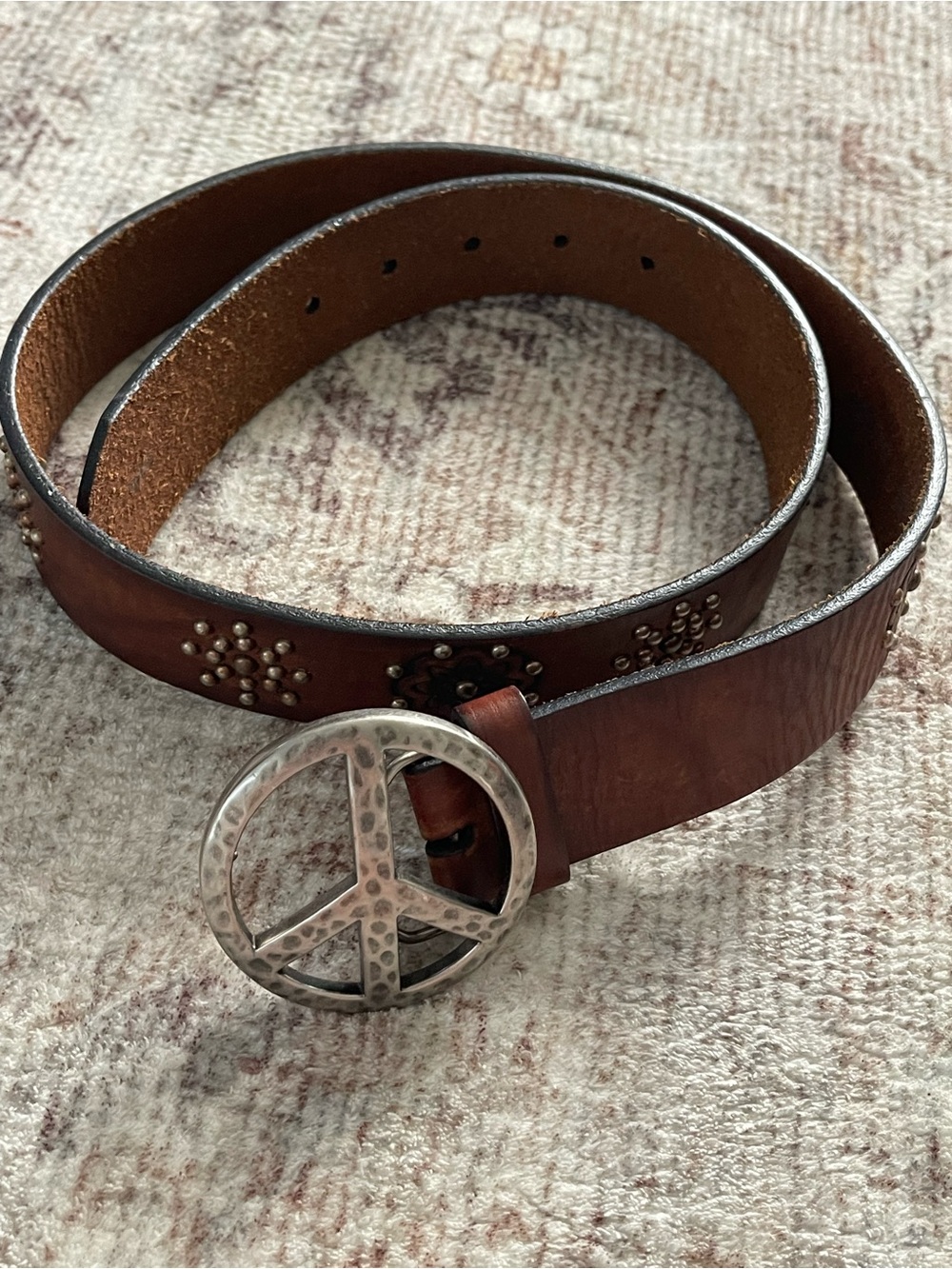 Brighton Vintage Brown Leather Studded Belt Hammered Silver Peace Sign Buckle